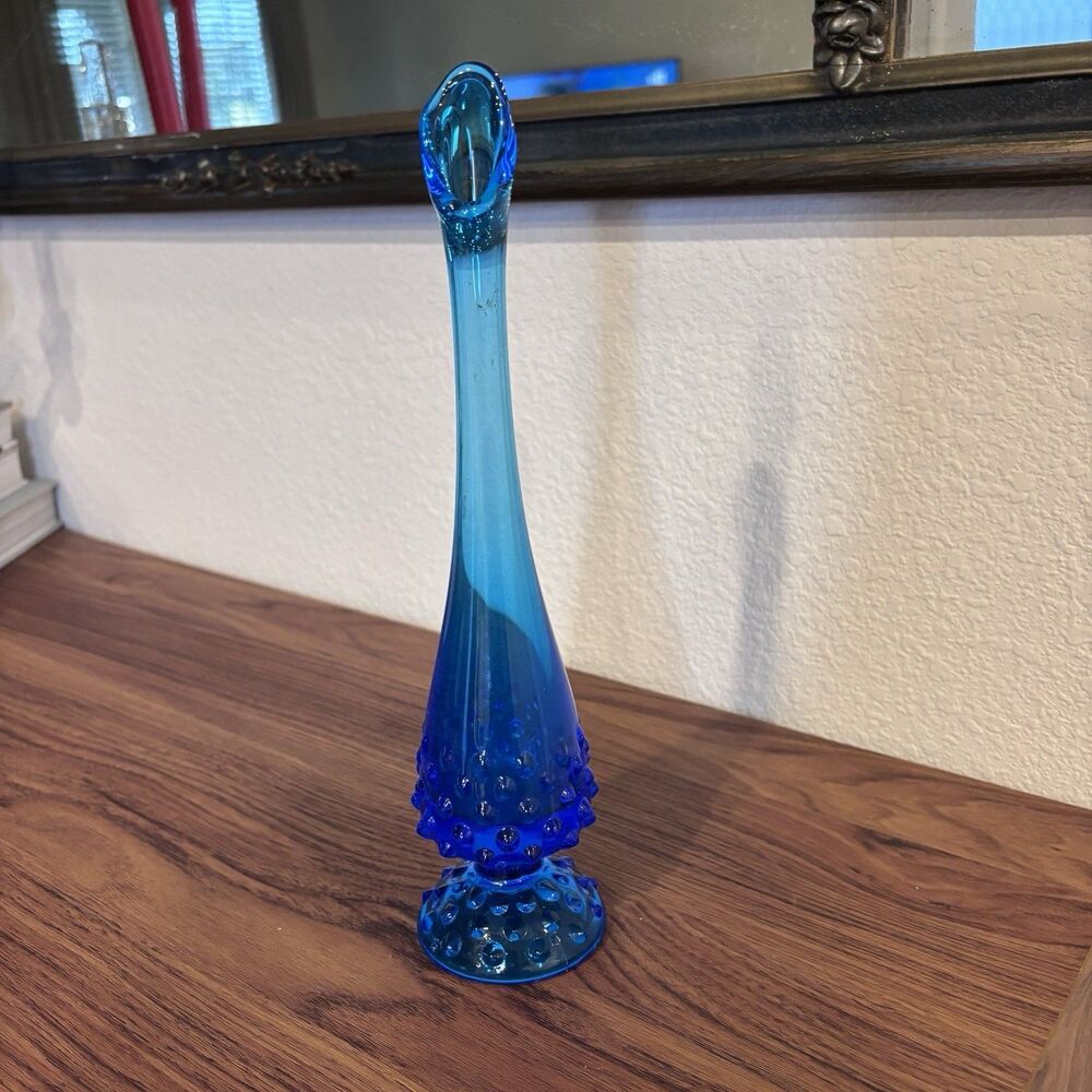 Fenton Swung Bud Vase Blue Hobnail Pattern - Picture 2 of 6
